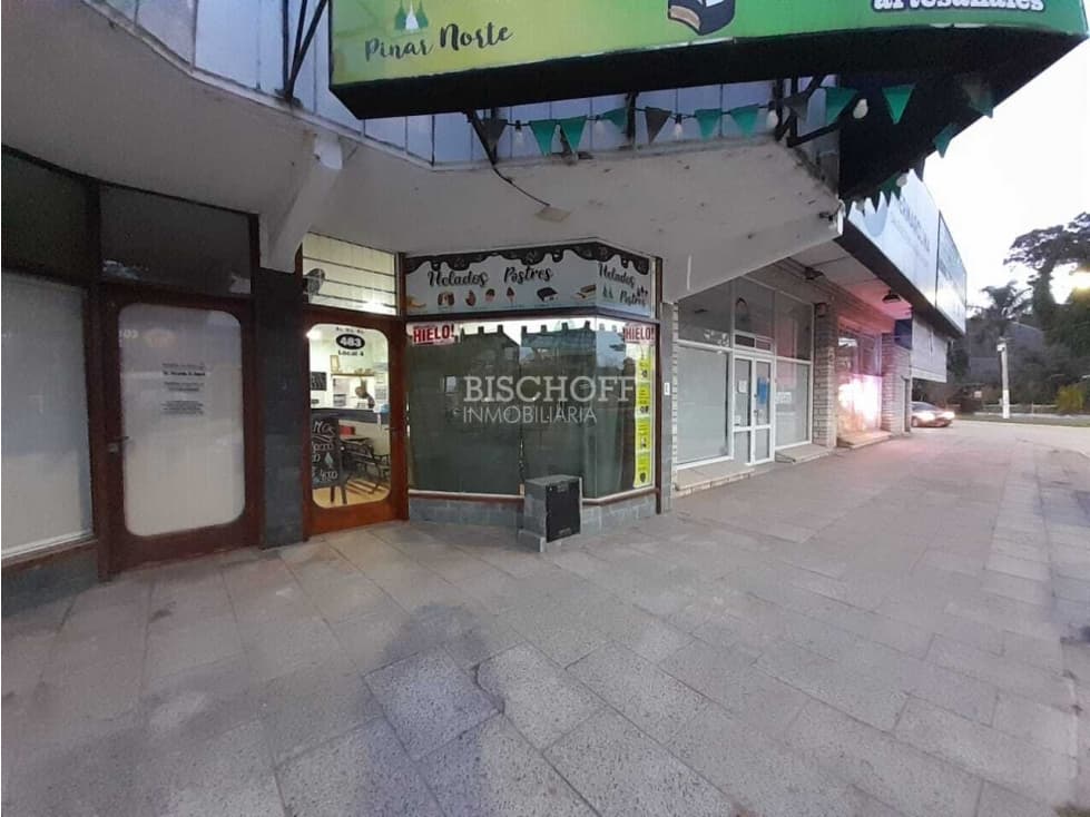 LOCAL COMERCIAL EN VENTA, SOBRE AVENIDA BUENOS AIRES - 1