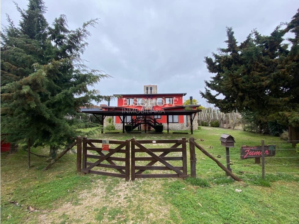 EN VENTA COMPLEJO DE 6 DEPARTAMENTOS EN VILLA GESELL - 1