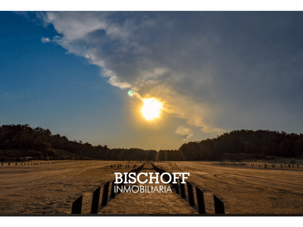 LOTE EN VENTA EN COSTA ESMERALDA - 1