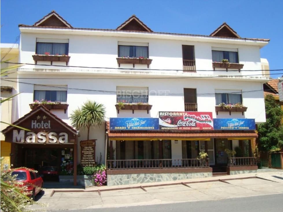 VENTA DE HOTEL MAS DEPARTAMENTO Y LOCAL COMERCIAL - 1