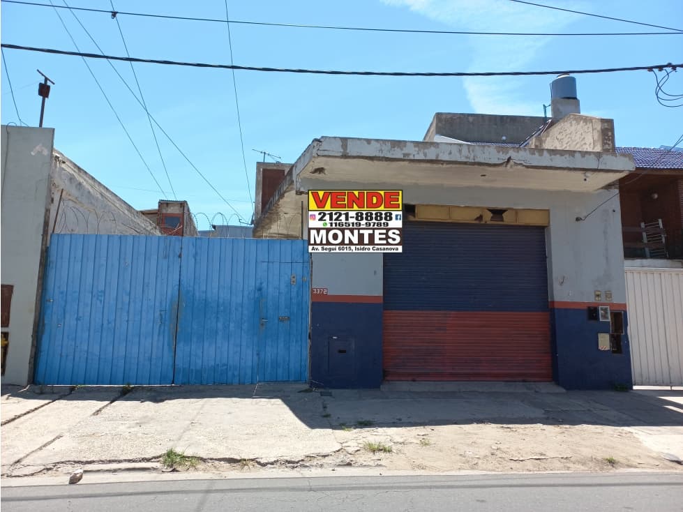 CASA con LOCAL Y GALPON FONDO - 1