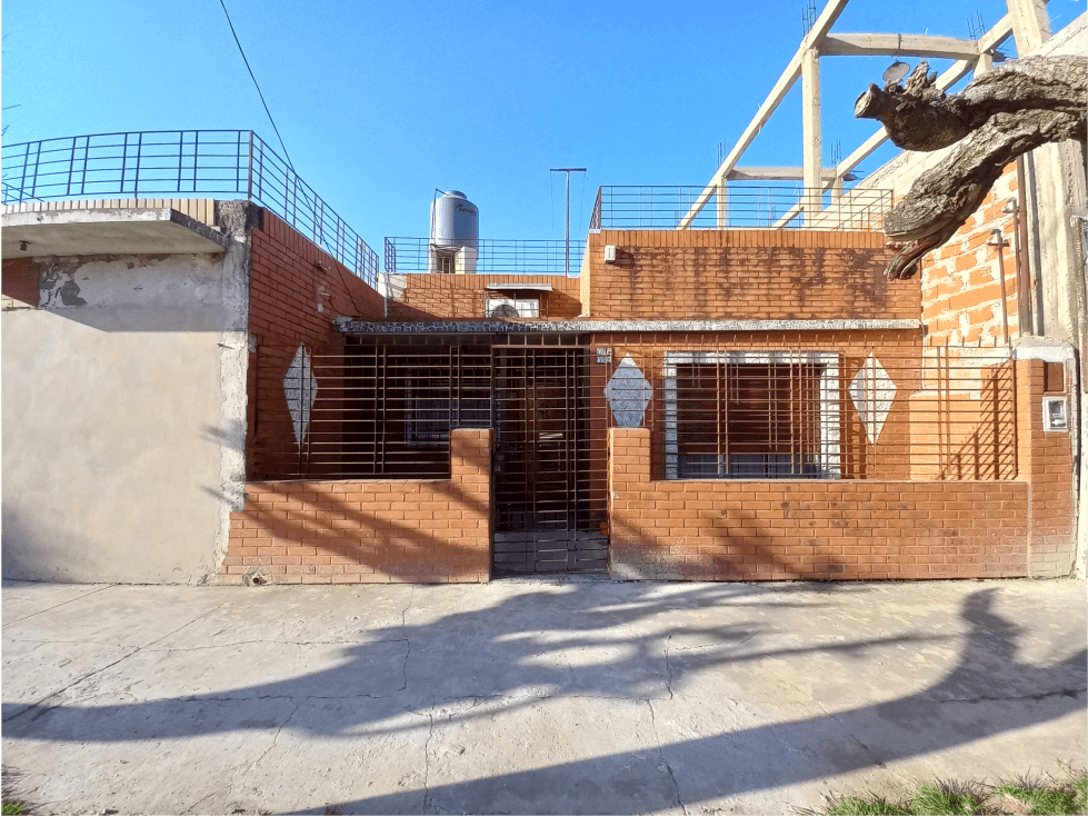 CASA VENTA CALLE ALMEIRA - 1
