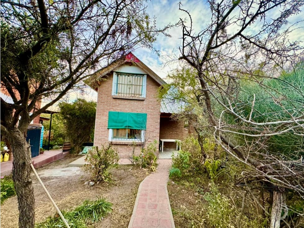 VENTA DE CASA CON VISTAS EN EL B° LAS GEMELAS, CAPILLA DEL MONTE - 1