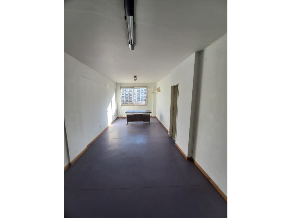 ALQUILER OFICINA 1 AMBIENTE .AV PUEYRREDON 400 - 1