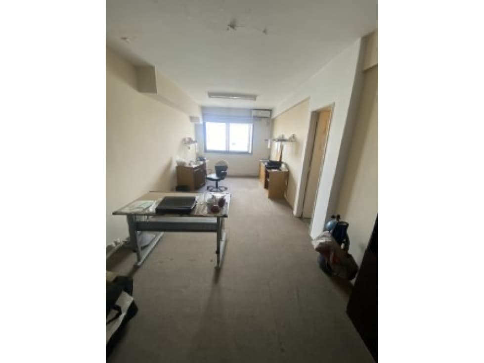 VENTA OFICINA COMERCIAL.AV PUEYRREDON AL 400 - 1