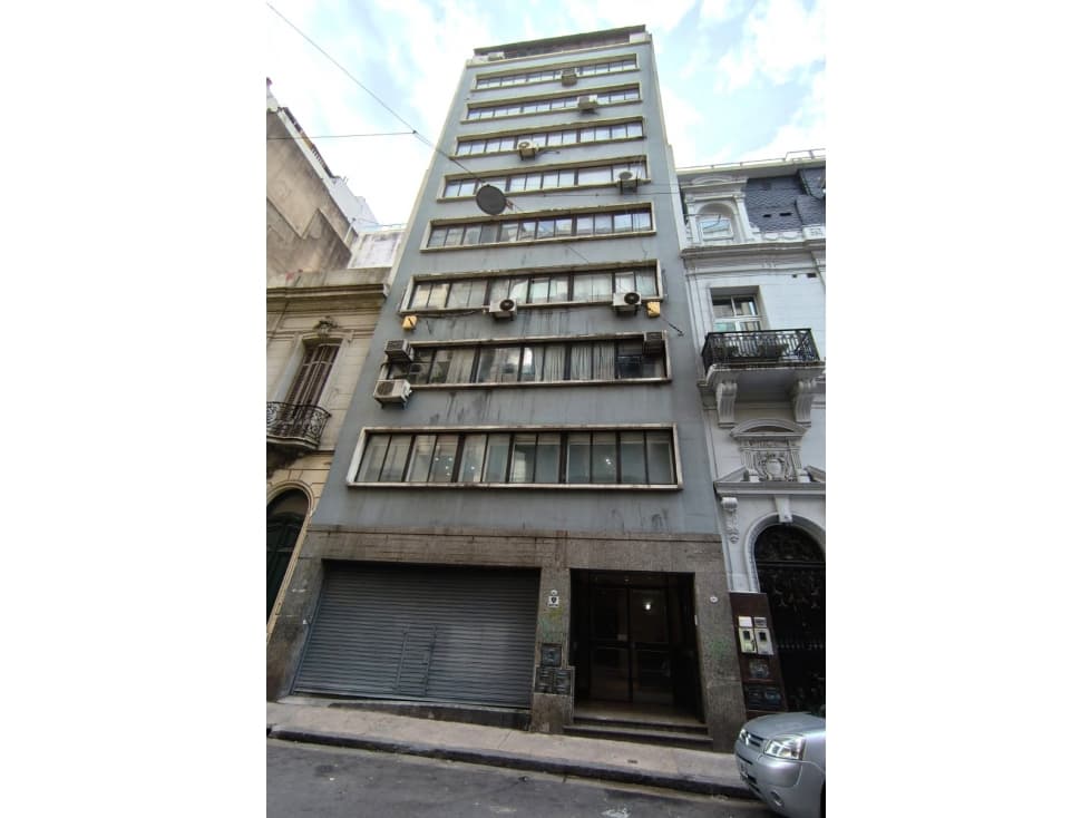 Oficina Luminosa con Privados y Recepción Centro, Gran Oportunidad - 1