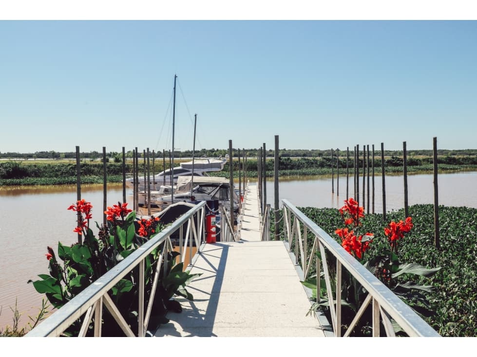 Terrenos en venta en Azahares del Paraná - 1