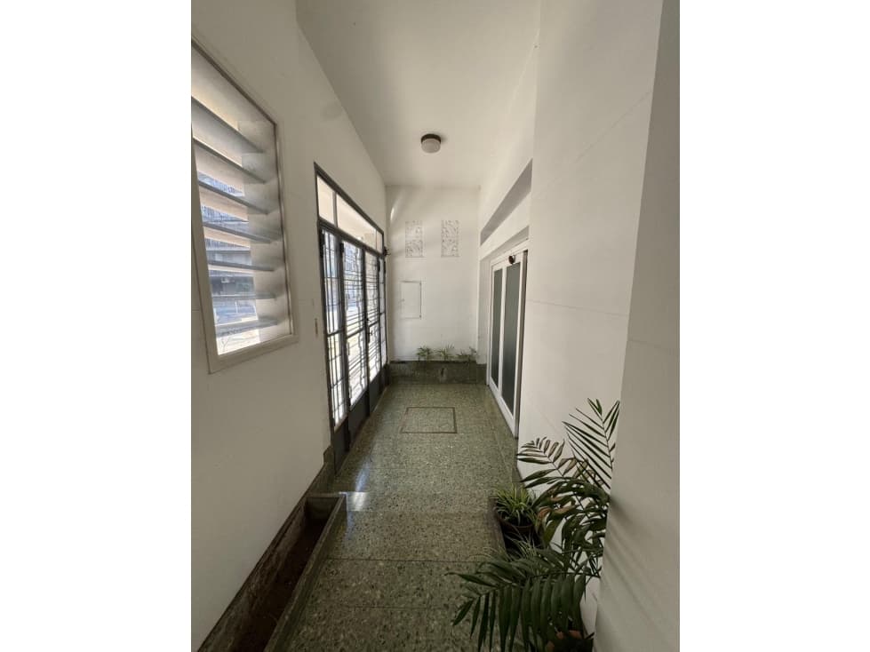 PROPIEDAD PARA CONSTRUCTORA MORENO 1300 - 1