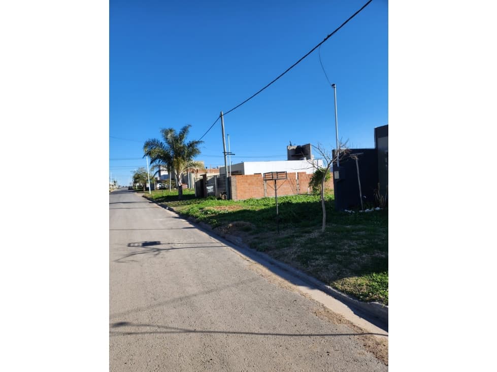 Venta de lote en barrio Solvencia. - 1