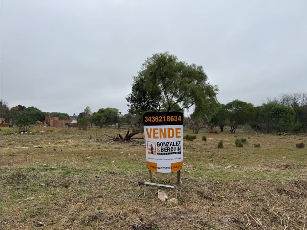 Gran oportunidad amplio Lote en San Benito - 1