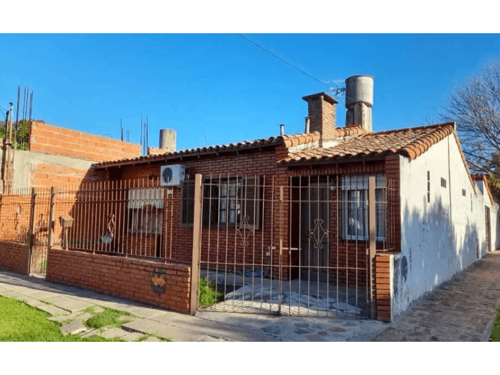 CASA 4 AMBIENTES - 1