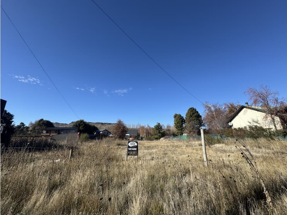 LOTE 1.800m2 Apto PH | IDEAL INVERSIÓN | JARDINES DEL CHIMEHUIN - 1