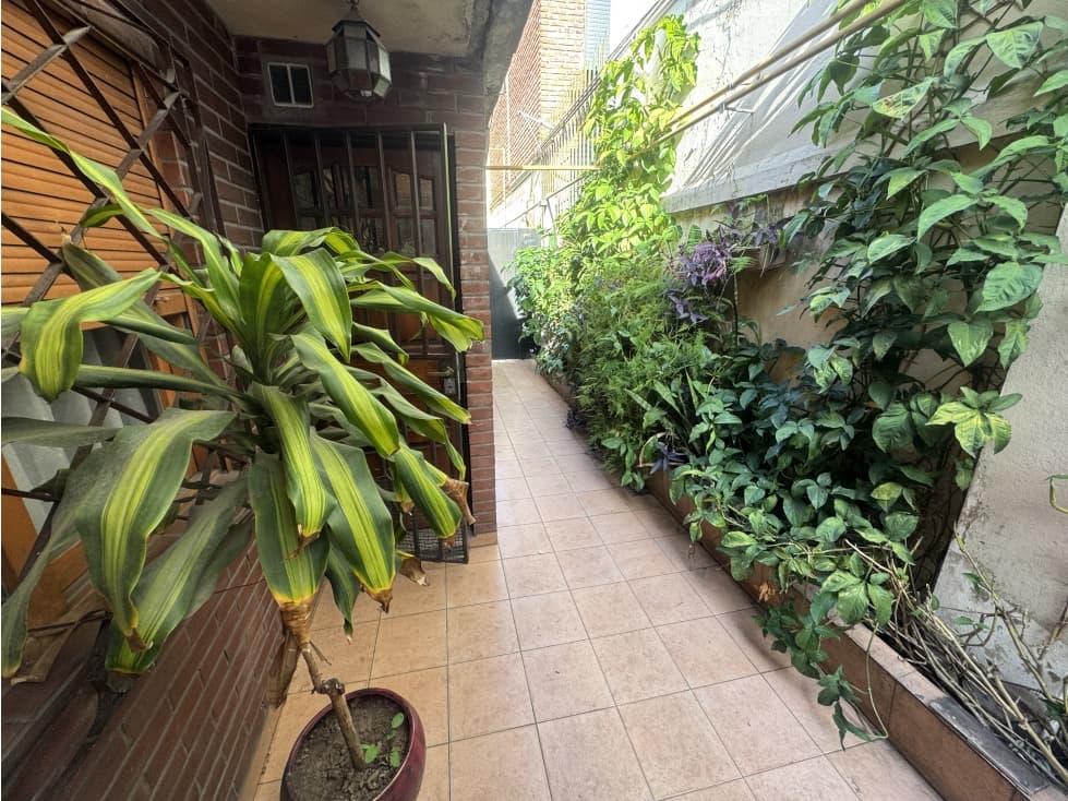 VENTA PH 3 AMB CON LAVADERO Y TERRAZA. CASTAÑARES 5400, V LUGANO. CABA - 1