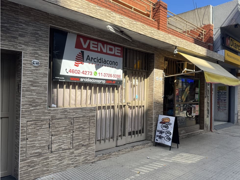 VENTA LOCAL COMERCIAL C BAÑO. AV CASTAÑARES 4700. VILLA LUGANO. CABA. - 1