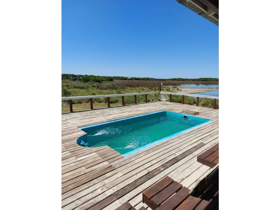 Chacra con casa y pileta. Laguna de Rosario. Pinamar - 1