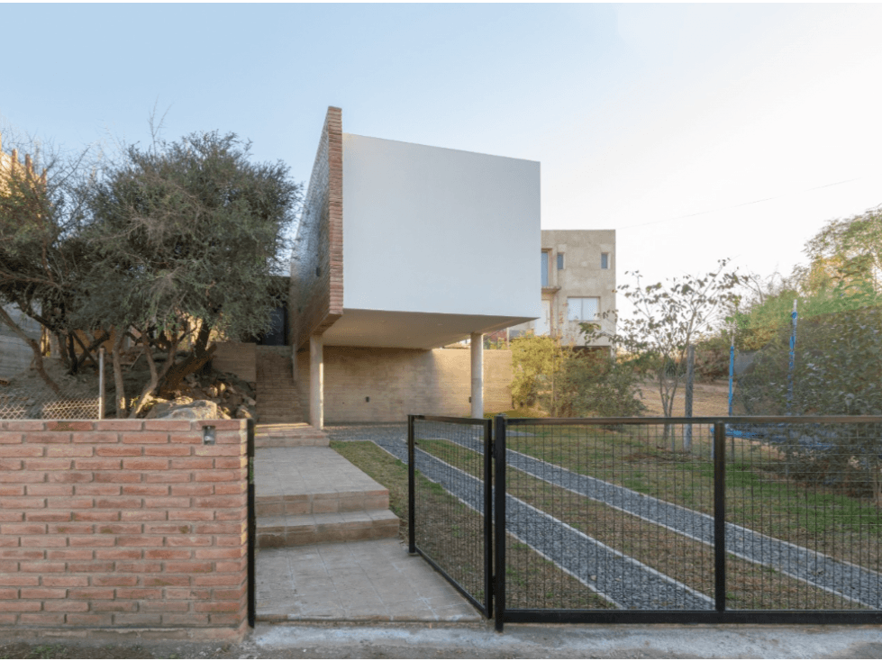 VENTA CASA 2 DORMITORIOS EN SAN NICOLAS 2° SECCION MALAGUEÑO - 1