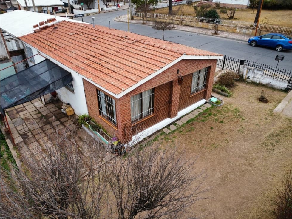 VENTA CASA PH 3 DORMITORIOS BARRIO LAS MALVINAS CARLOS PAZ - 1