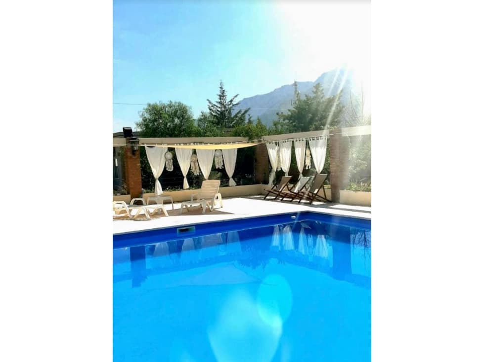 VENTA COMPLEJO DE CABAÑAS EN CAPILLA DEL MONTE | EN FUNCIONAMIENTO - 1