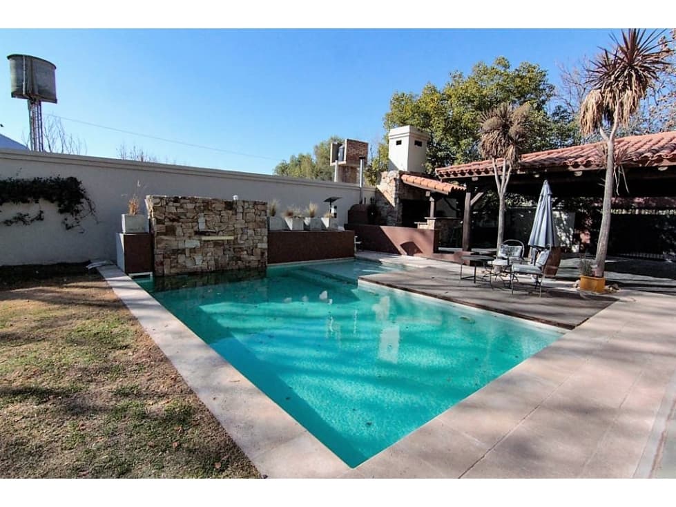 VENTA CASA- CALLE PUEYRREDON- LUJAN - MENDOZA - 1