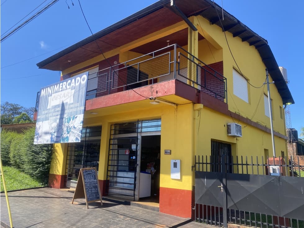 VENDO INCREIBLE CASA CON NEGOCIO EN 2 PLANTAS - L. N. ALEM, MISIONES - 1