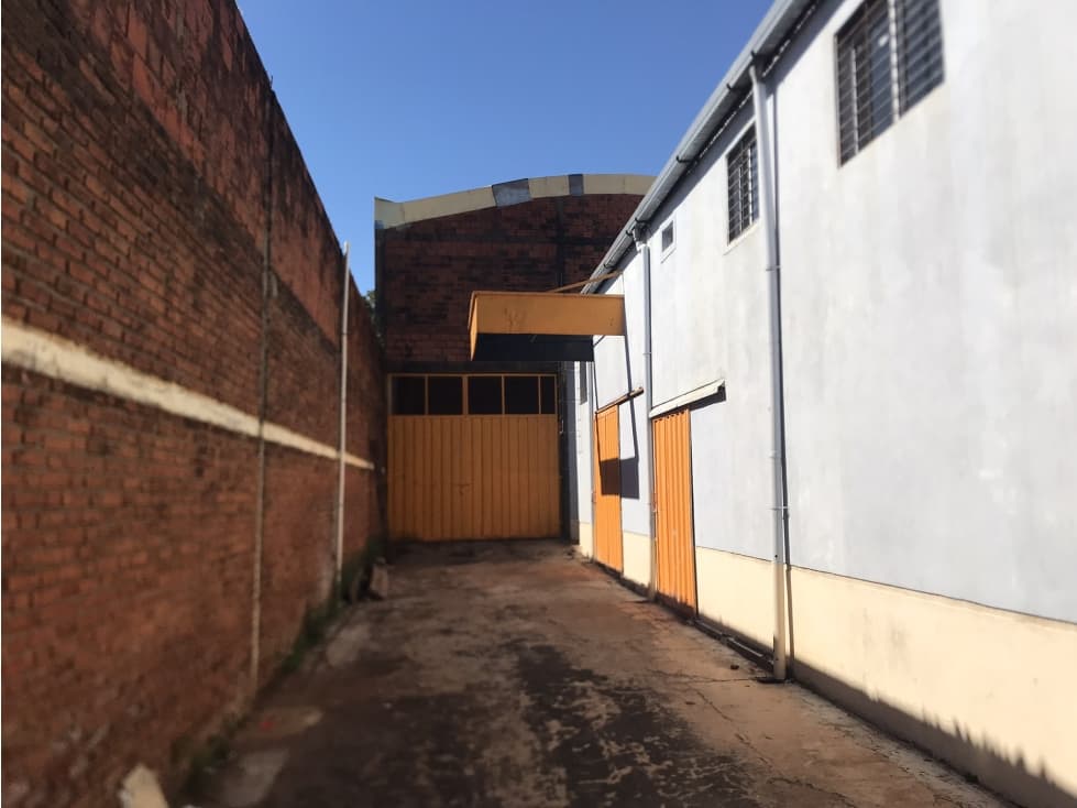 ALQUILO DEPOSITO ZONA URUGUAY Y TRINCHERA POS MNES - 1