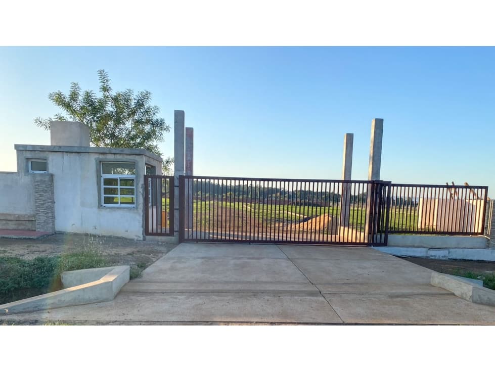 VENDO EXCELENTE LOTE EN CLUB DE CAMPO, POSADAS MNES - 1