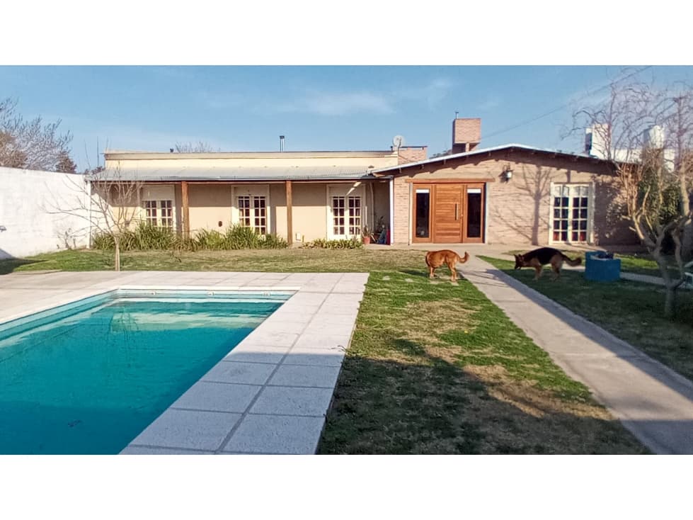 SE VENDE IMPORTANTE INMUEBLE EN LAS HIGUERAS - 1