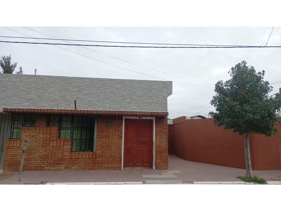 En VENTA importante CASA CON LOCAL COMERCIAL Y DEPÓSITO - 1