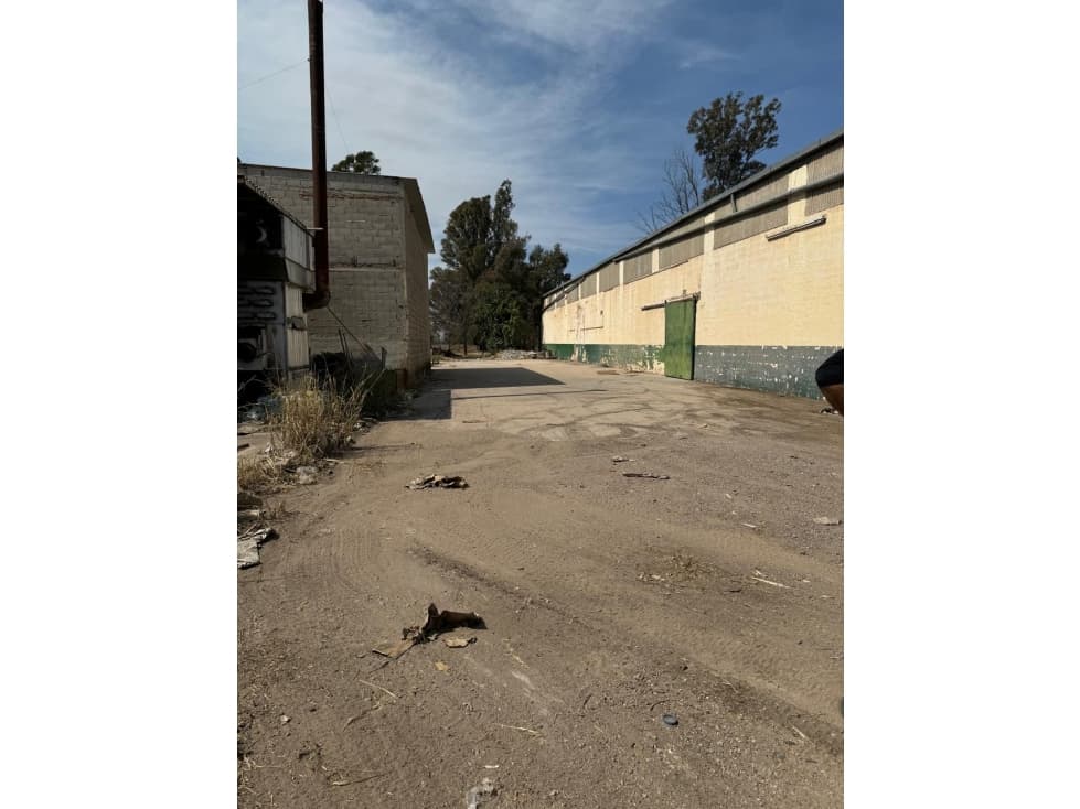 VENTA- GALPÓN INDUSTRIAL- QUINTAS DE FERREYRA - 1