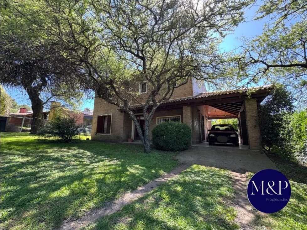 VENTA- CASA ESQUINA- 3 DORMITORIOS- UNQUILLO - 1