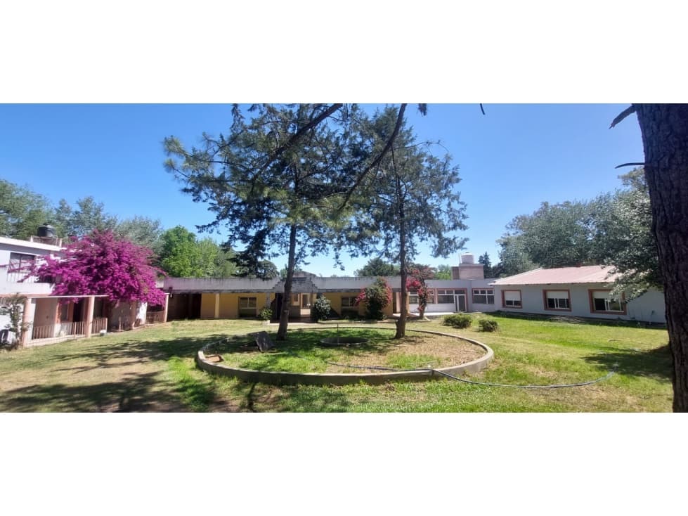 COMPLEJO COMERCIAL - 1