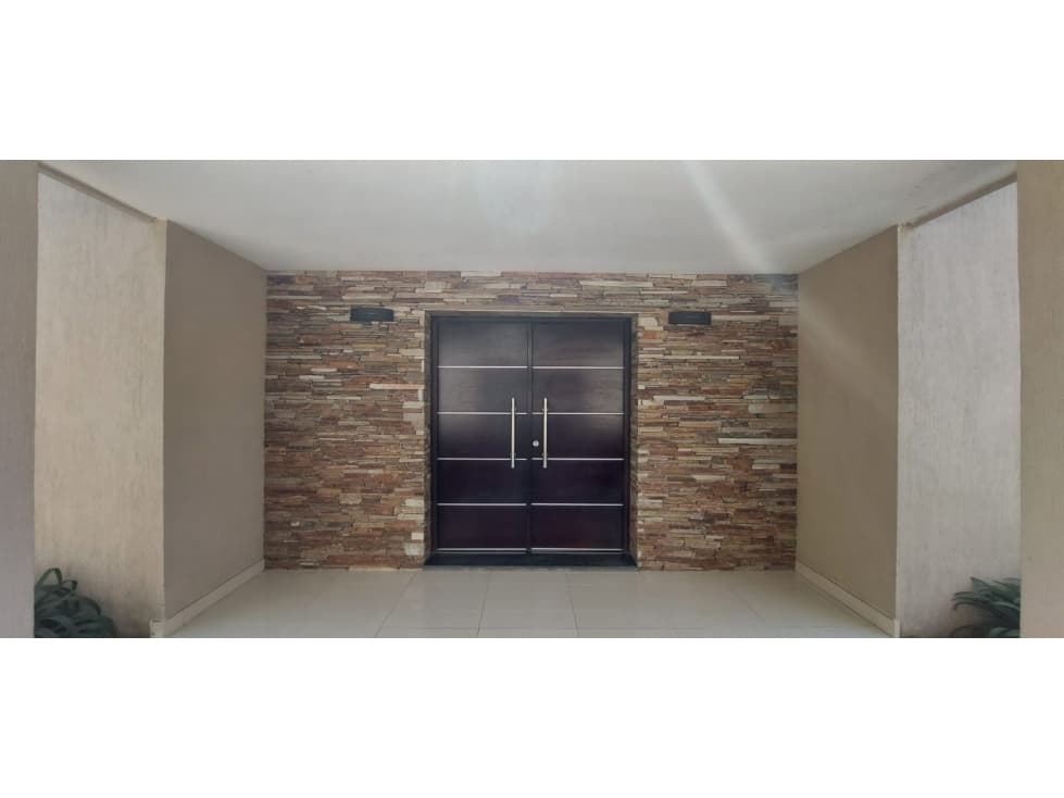 HERMOSA CASA EN VENTA - 1