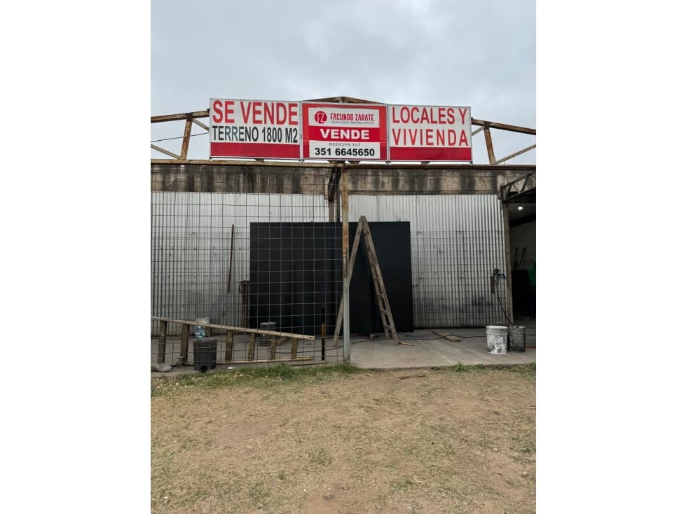 UNICA FRACCION ESQUINA C/ VIVIENDA Y LOCALES COMERCIALES - 1