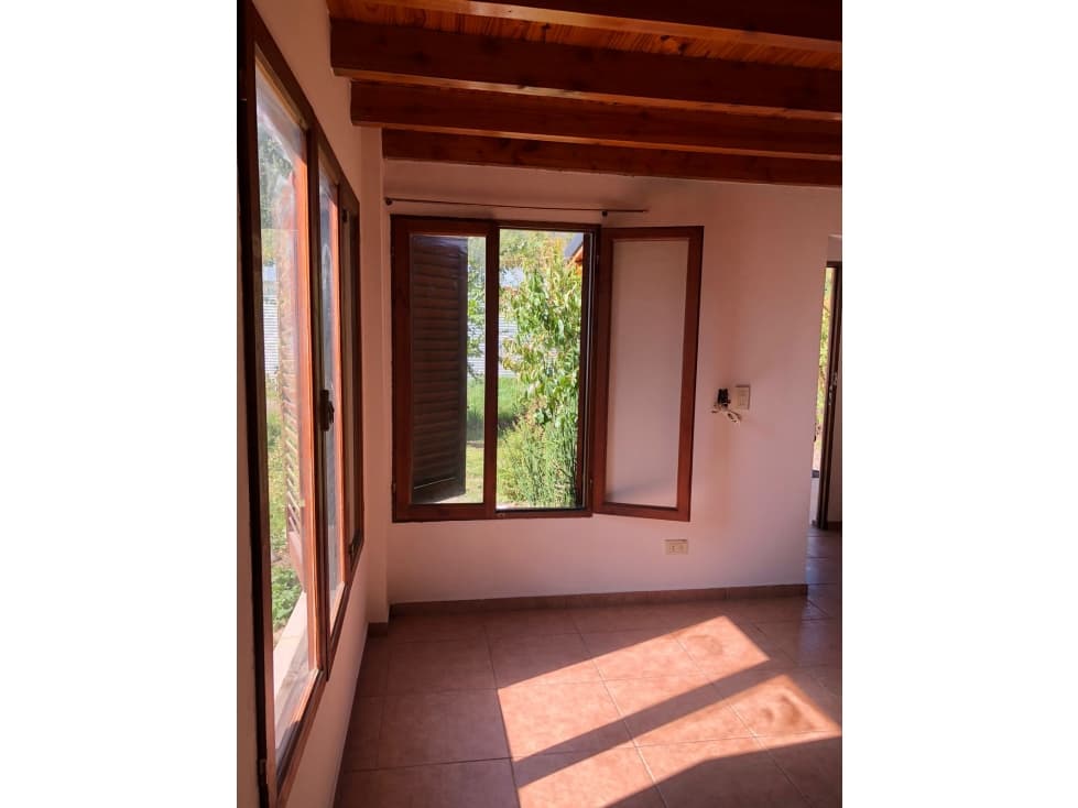 SE ALQUILA CASA DE 2 DORMITORIOS EN BARRIO ANDÉN, EL BOLSÓN - 1