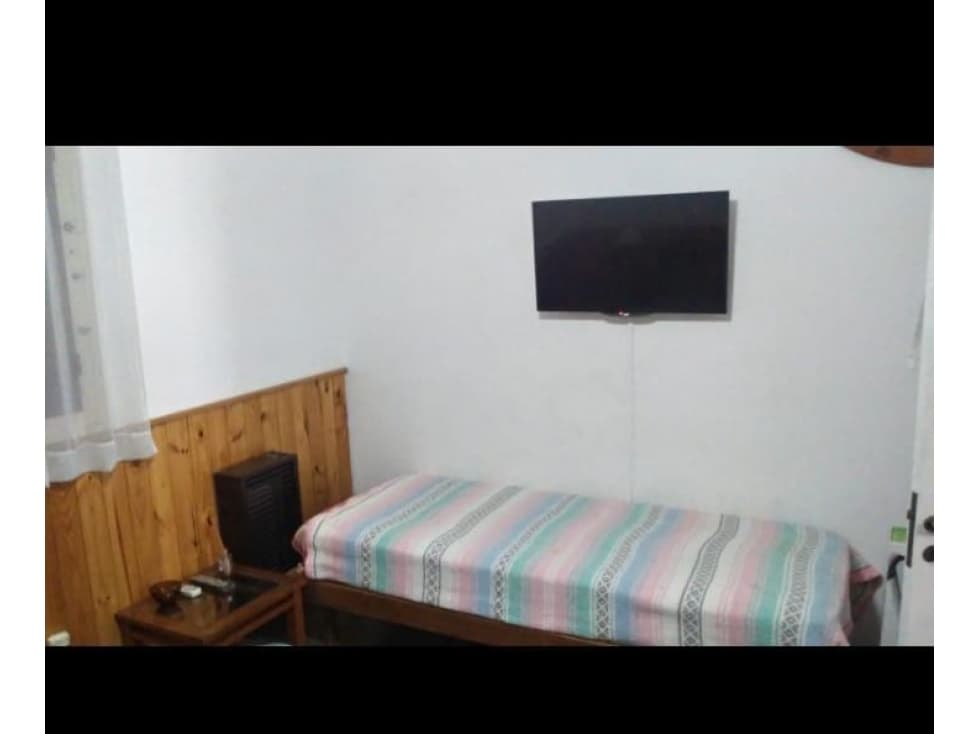 VENTA DE CASA CÉNTRICA EN MONTE HERMOSO - 1