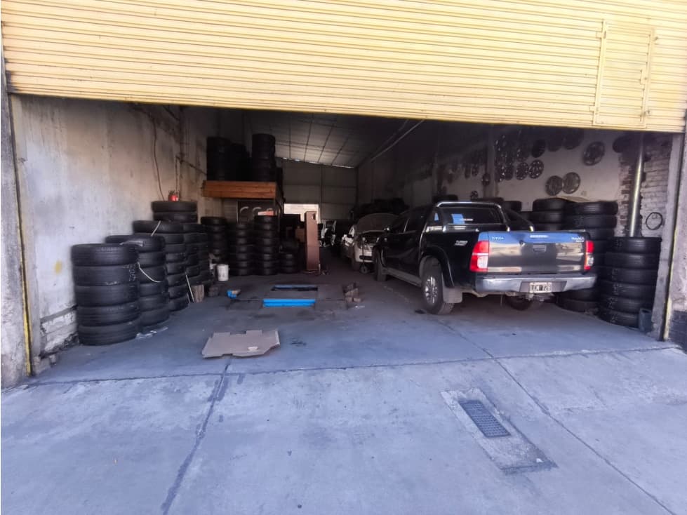 Galpón en venta barrio San Martin mas Terreno - 1