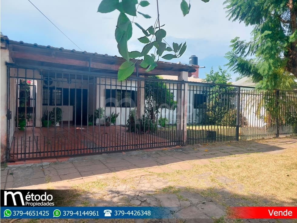 Casa - 4 Dorm. - B° Molina Punta - Adolfo Mors N° 97 - 1