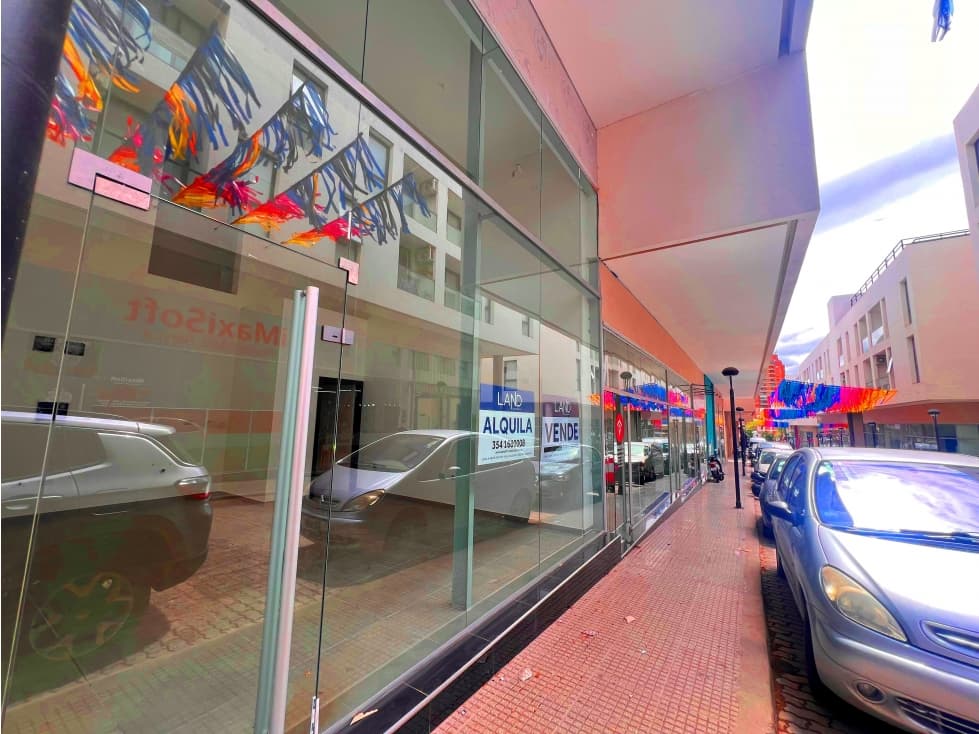 VENTA LOCAL COMERCIAL EN EL CENTRO PASEO QUATTRO - 1