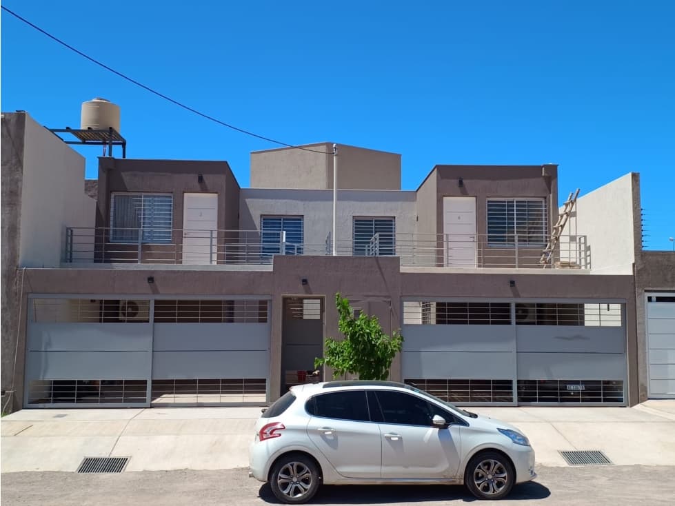 VENTA.DEPARTAMENTO DOS DORM.COCHERA. BARRIO AGUA Y ENERGIA. MAIPU - 1