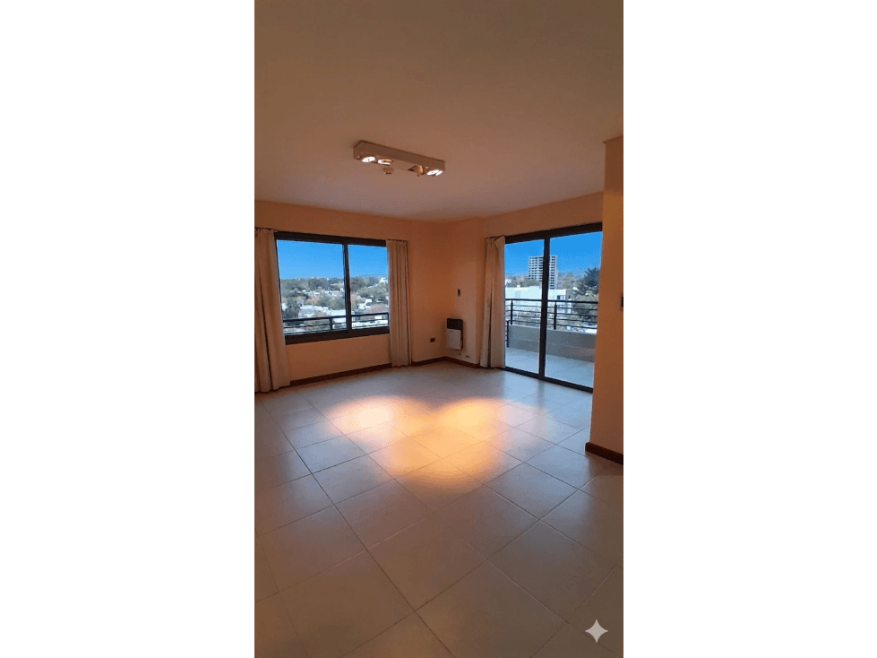 Departamento en Venta de 2 hab. con cochera, S. Peña, Godoy Cruz - 1