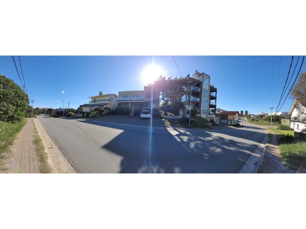 Lote multifamiliar-comercial a metros del Mar y de Pinamar - 1