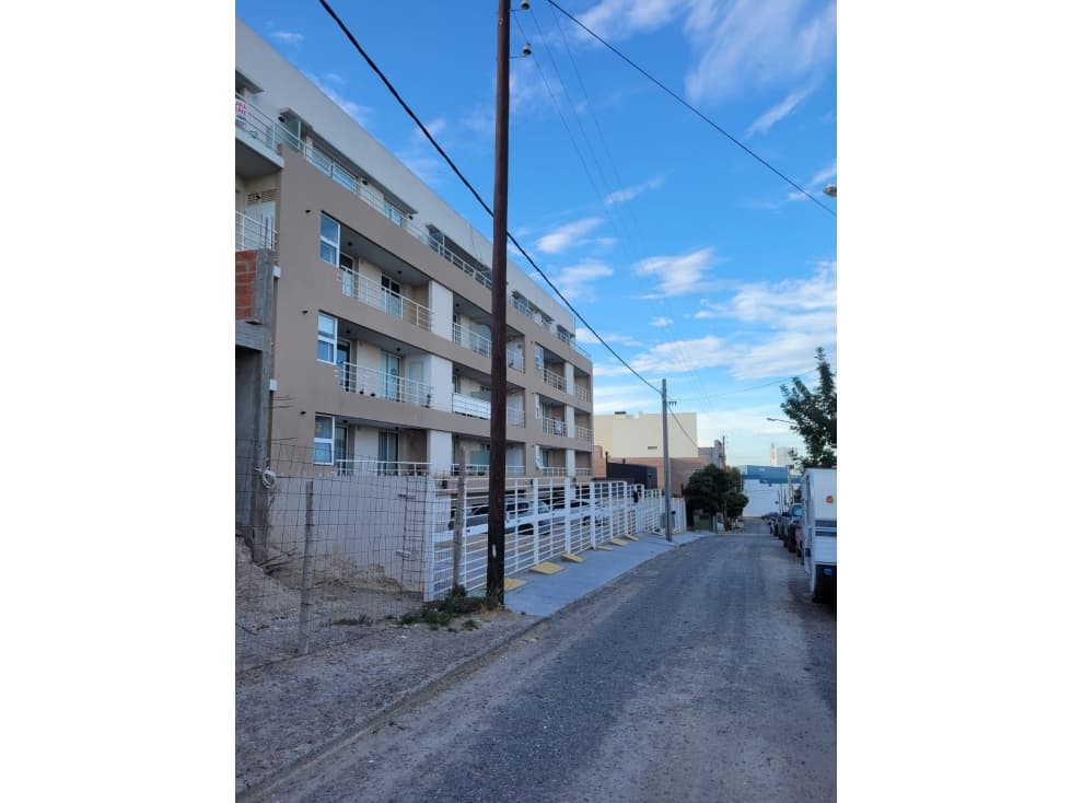 DEPARTAMENTO 3 AMBIENTES - 1 cuadra del mar- PUERTO MADRYN - 1