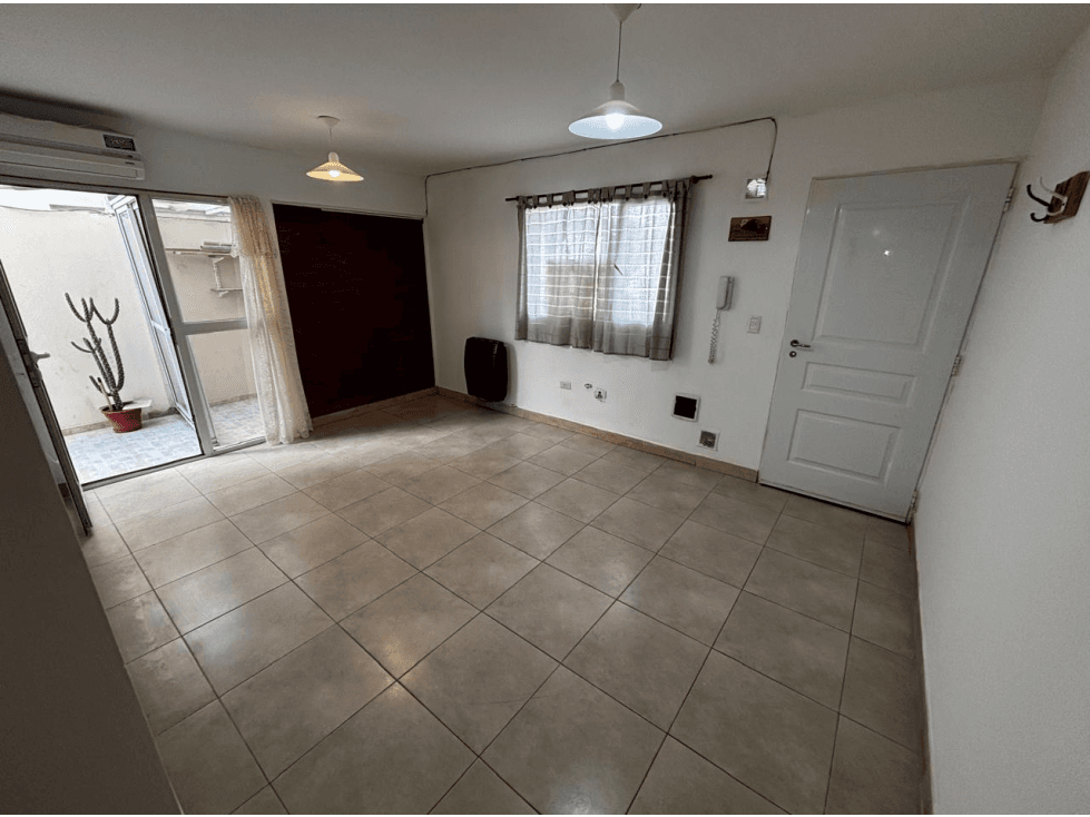 DEPARTAMENTO 3 AMBIENTES + COCHERA - ALSUA CORBETTO- PUERTO MADRYN - 1