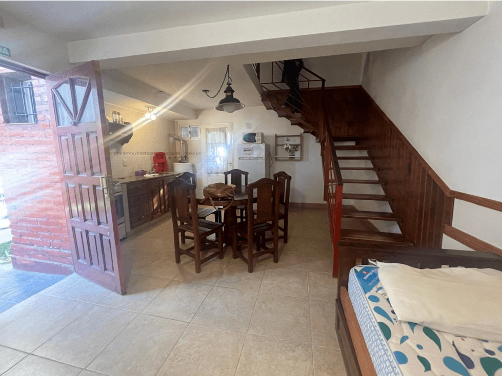 DEPARTAMENTO 2 AMBIENTES - AMOBLADO - CON PATIO - PUERTO MADRYN - 1