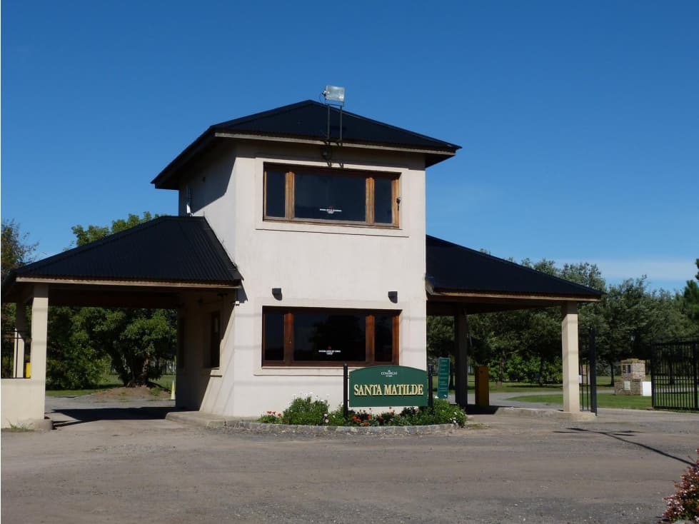 CHACRAS DE 10000M2 A LA VENTA EN COMARCAS DE LUJAN, SANTA MATILDE - 1