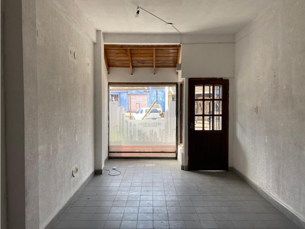 Local en VENTA, Olavarría al 900, Ituzaingó. - 1