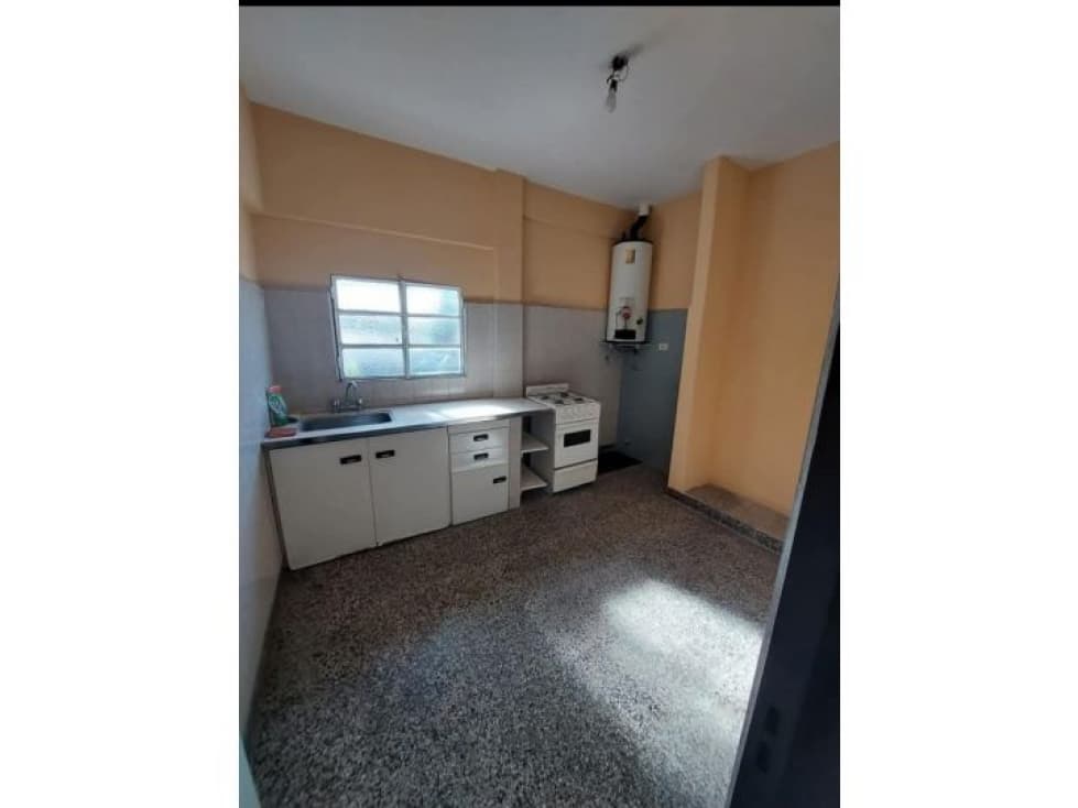 DEPARTAMENTO TRES AMBIENTES CASTELAR NORTE!!! - 1