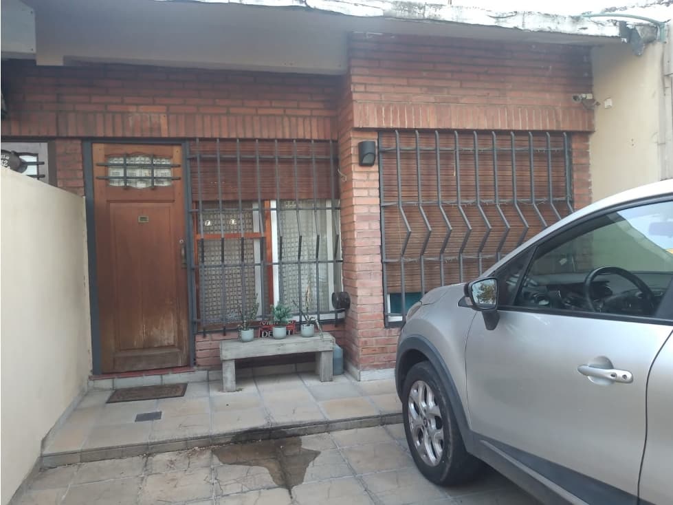 DUPLEX EN VENTA EN CASTELAR NORTE!! - 1