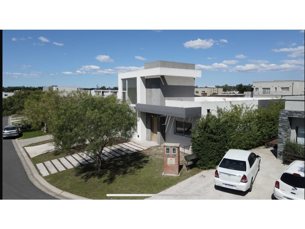 CASA 4 AMB PILAR DEL ESTE SANTA ELENA - 1