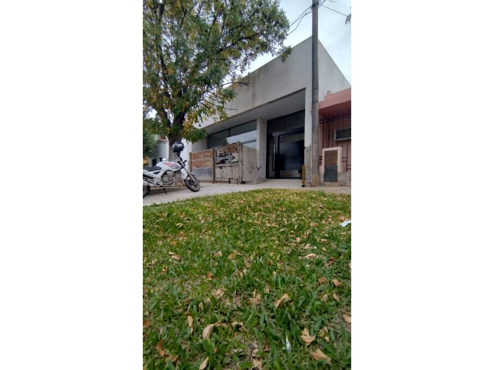 LOCAL COMERCIAL A ESTRENAR - 1